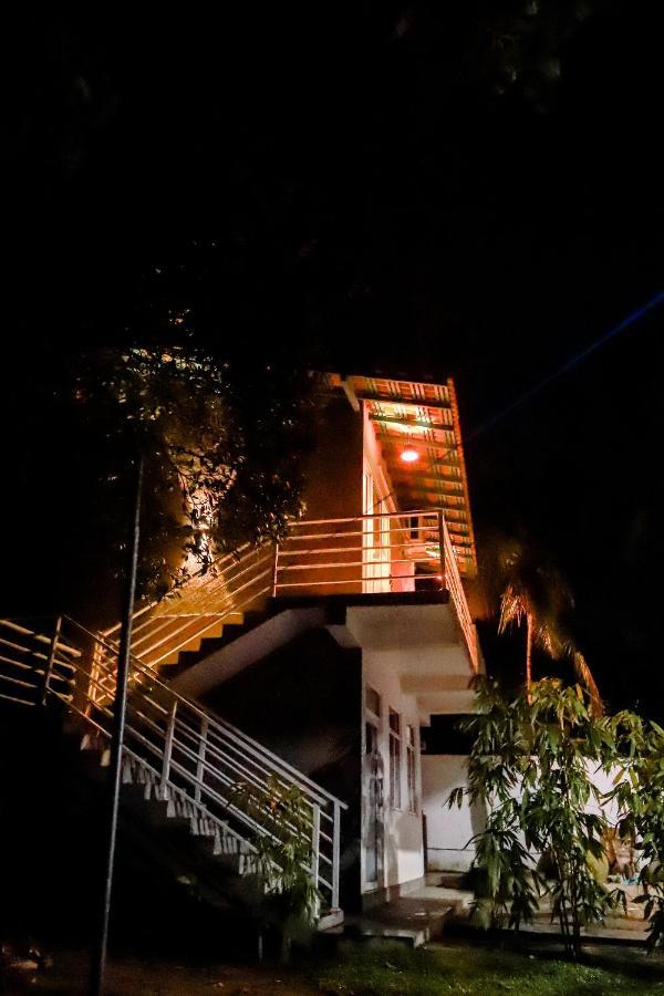 Stairway Way To Heaven Apartment Ambalangoda  Luaran gambar